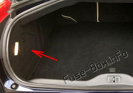 Citroën C6 Sicherungskasten im Kofferraum Sicherungsdiagramm