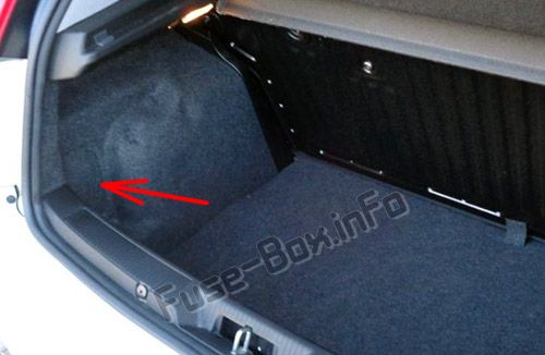 Fiat Punto Sicherungskasten im Kofferraum Sicherungsdiagramm